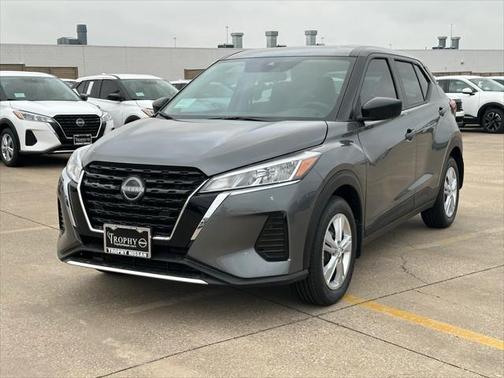2025 Nissan Kicks S