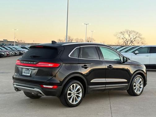 2019 Lincoln MKC Select