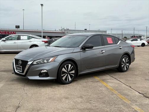 2022 Nissan Altima 2.5 SL