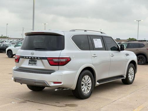 Brilliant Silver Metallic 2022 Nissan Armada SV 2WD