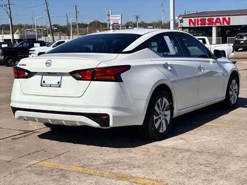 2025 Nissan Altima S FWD