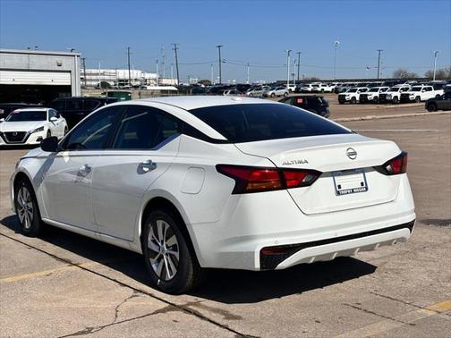 2025 Nissan Altima S FWD
