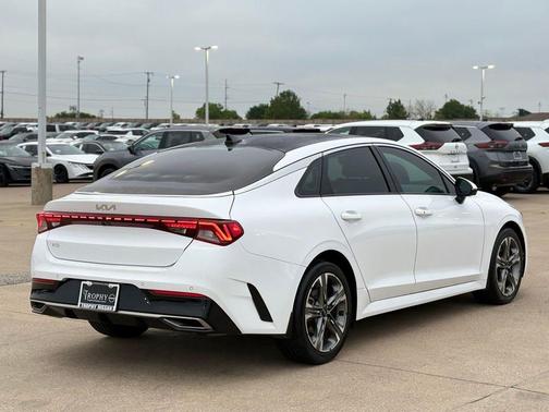 Glacial White Pearl 2023 Kia K5 EX