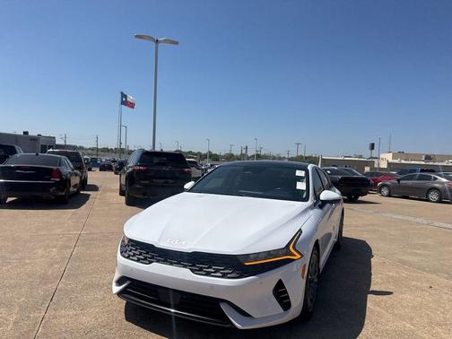 Glacial White Pearl 2023 Kia K5 EX