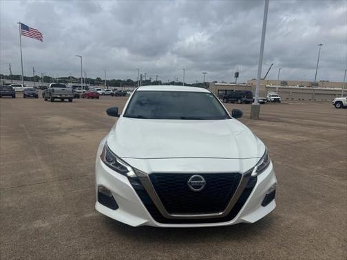 2022 Nissan Altima SR FWD