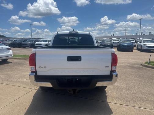 2016 Toyota Tacoma SR5