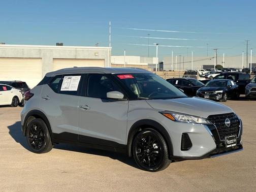 2023 Nissan Kicks SV