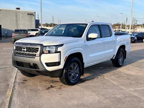 2025 Nissan Frontier SV