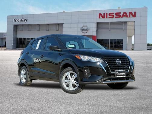 2025 Nissan Kicks S