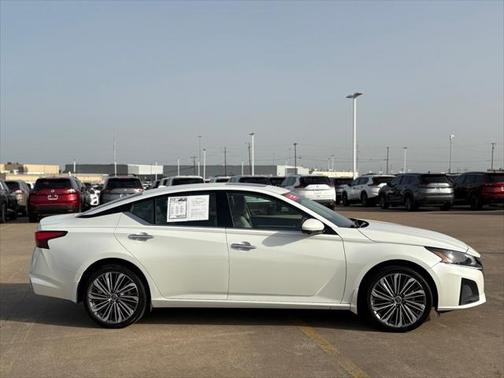 2023 Nissan Altima 2.5 SL