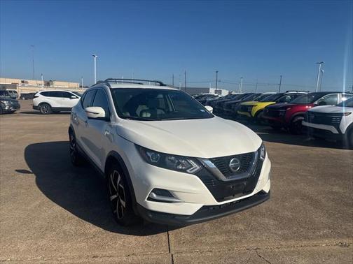 2022 Nissan Rogue Sport SL
