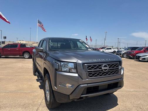 Gun Metallic 2022 Nissan Frontier SV