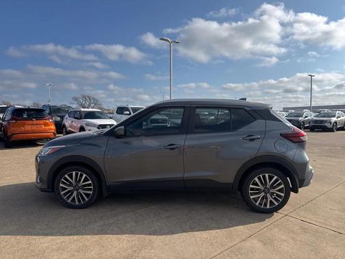 2024 Nissan Kicks SV