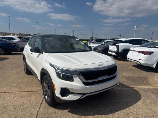 2022 Kia Seltos S