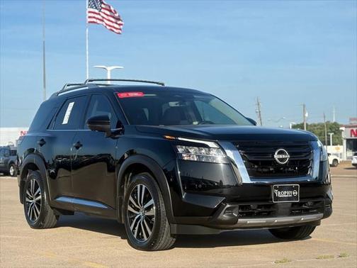 2023 Nissan Pathfinder Platinum 4WD