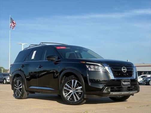 2023 Nissan Pathfinder Platinum 4WD