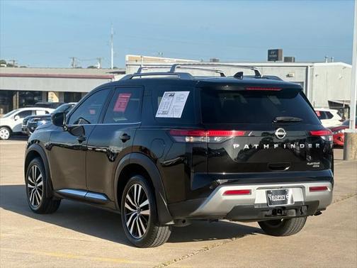 2023 Nissan Pathfinder Platinum 4WD