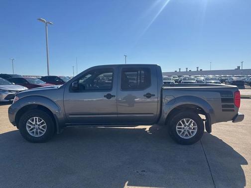 2021 Nissan Frontier SV