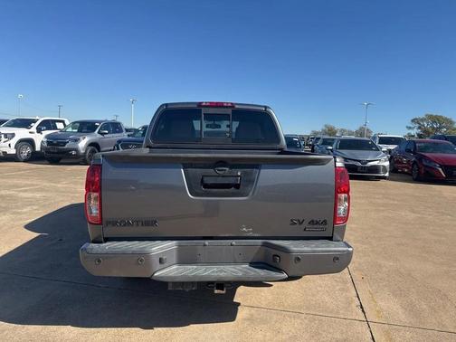 2021 Nissan Frontier SV