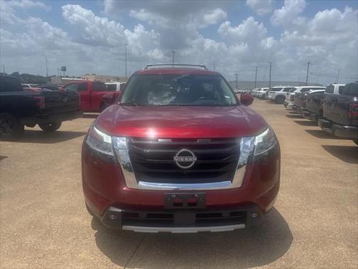2022 Nissan Pathfinder Platinum 2WD
