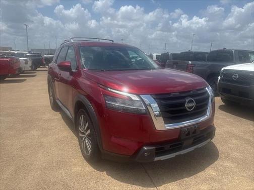 2022 Nissan Pathfinder Platinum 2WD