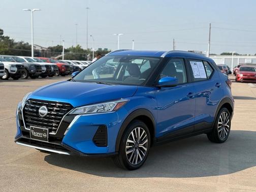 2024 Nissan Kicks SV