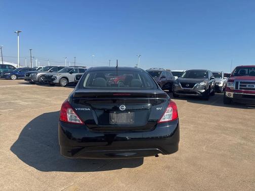 2019 Nissan Versa 1.6 SV