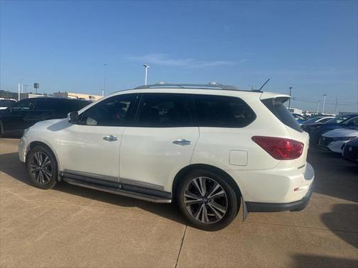 2017 Nissan Pathfinder Platinum