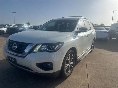 2017 Nissan Pathfinder Platinum