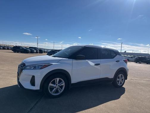 2024 Nissan Kicks S