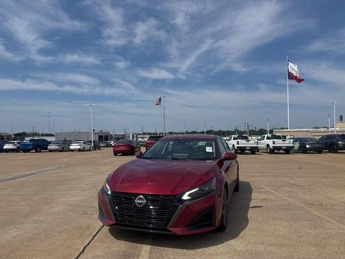 Scarlet Ember Tintcoat 2023 Nissan Altima 2.5 SL