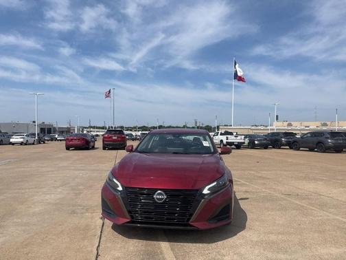 Scarlet Ember Tintcoat 2023 Nissan Altima 2.5 SL