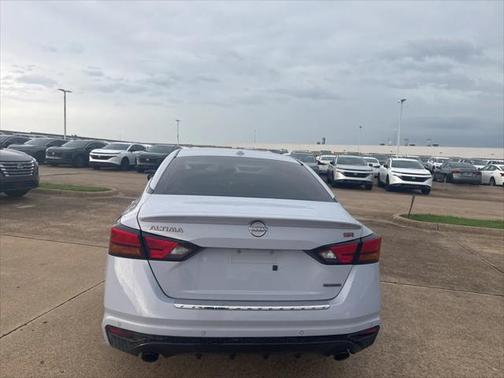 2023 Nissan Altima SR VC-Turbo FWD