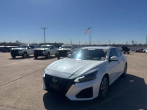 2023 Nissan Altima 2.5 SL