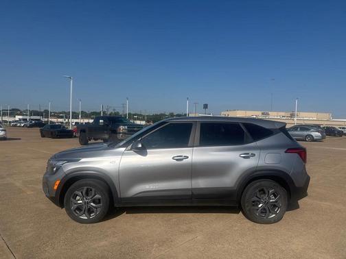 2024 Kia Seltos LX