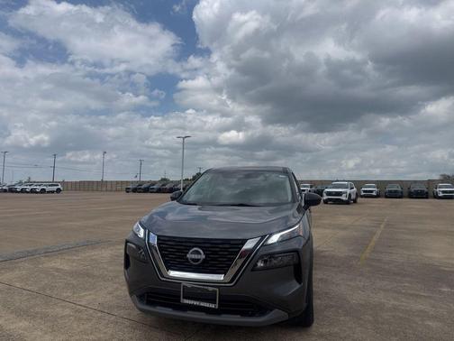 Gun Metallic 2023 Nissan Rogue S