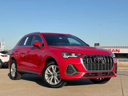 2023 Audi Q3 Premium 45 TFSI S line quattro Tiptronic