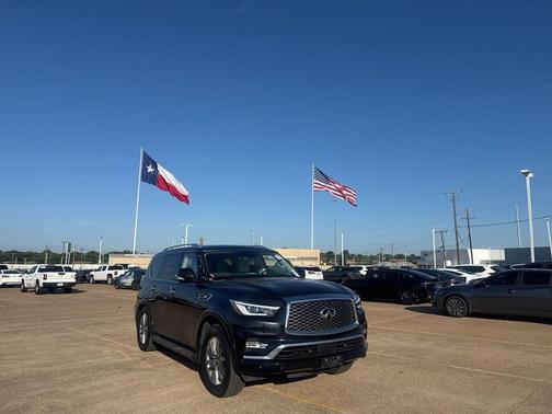 Mineral Black 2021 INFINITI QX80 Luxe