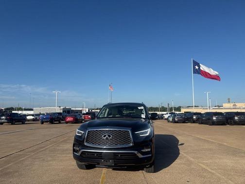 Mineral Black 2021 INFINITI QX80 Luxe