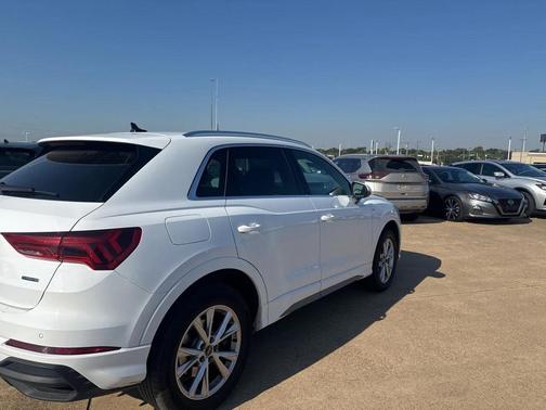 2023 Audi Q3 Premium 45 TFSI S line quattro Tiptronic