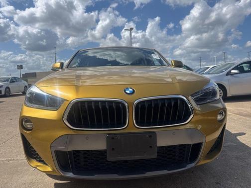 Gold Metallic 2018 BMW X2 xDrive28i