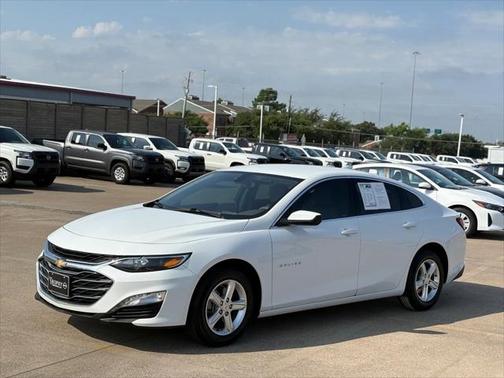 2022 Chevrolet Malibu FWD LT