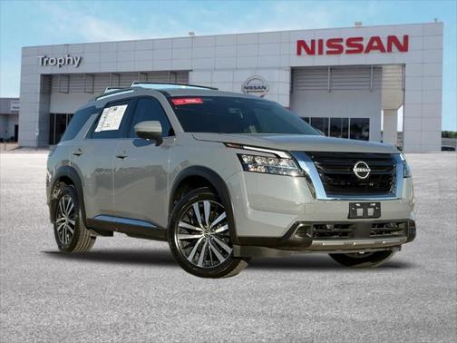 2024 Nissan Pathfinder Platinum FWD
