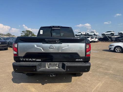 2021 Nissan Titan Platinum Reserve