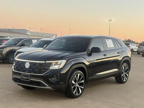 2024 Volkswagen Atlas Cross Sport 2.0T SE w/Technology
