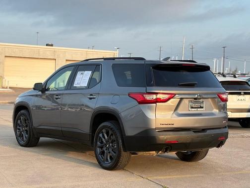 2021 Chevrolet Traverse RS