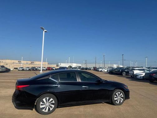 2024 Nissan Altima S FWD
