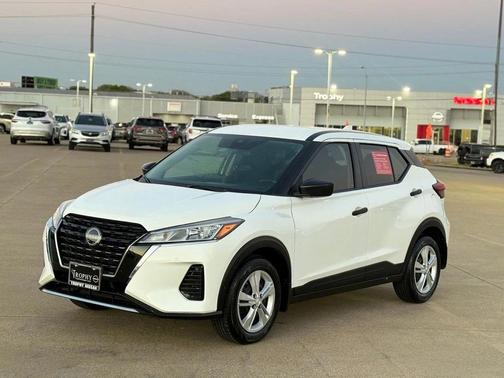 2024 Nissan Kicks S