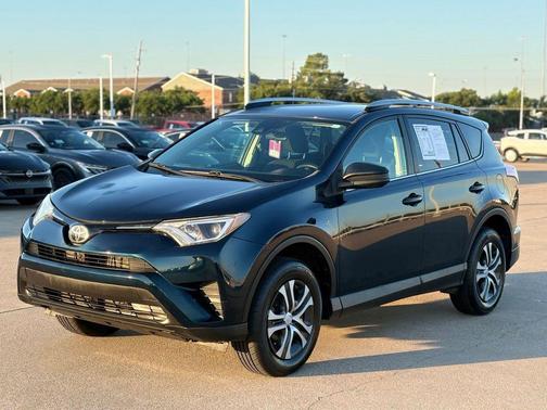 Aqua 2017 Toyota RAV4 LE