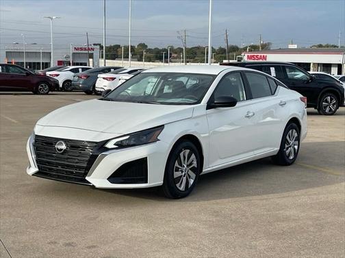 2025 Nissan Altima S FWD
